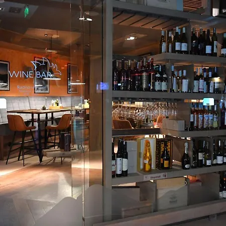 Vucko 211 * Τζαχορίνα